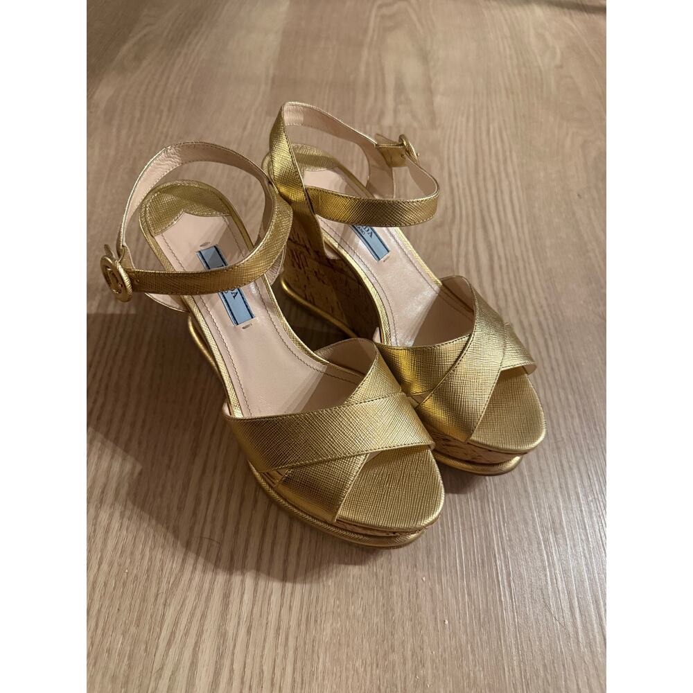 Prada Gold Saffiano Leather Wedges – Excellent Condition 37.5 - Picture 2 of 14